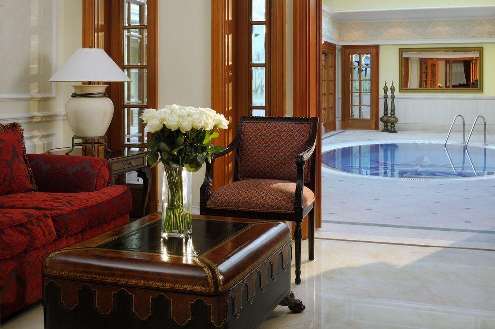 The Bristol Hotel Dubai Eksteriør billede