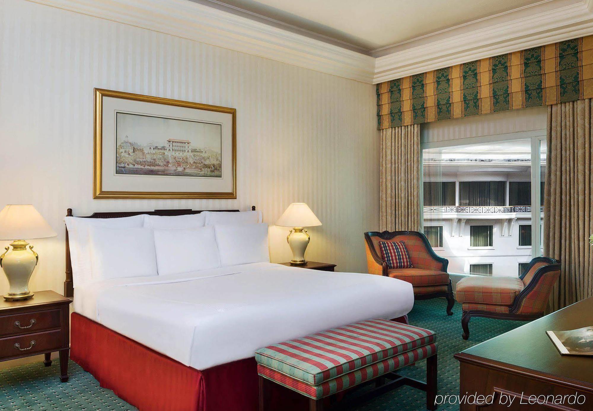 The Bristol Hotel Dubai Eksteriør billede
